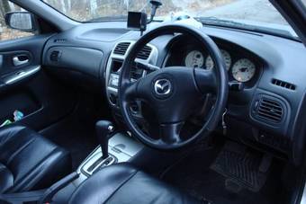 2003 Mazda Familia Pictures