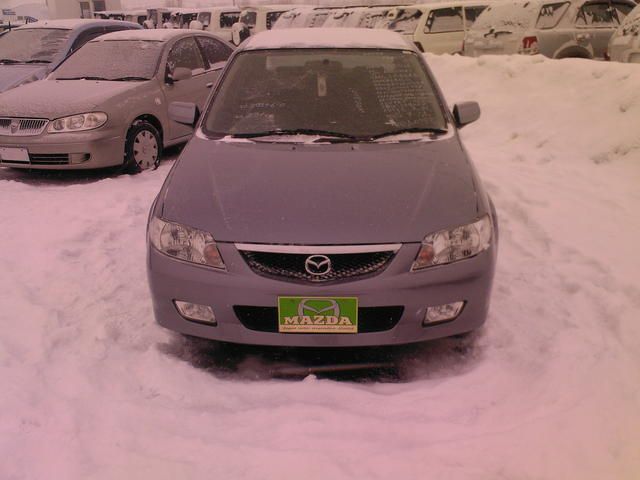 2004 Mazda Familia