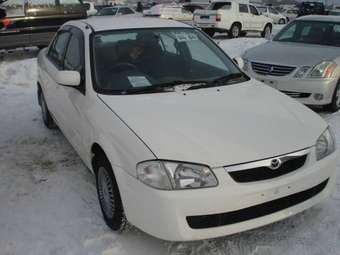 2004 Mazda Familia