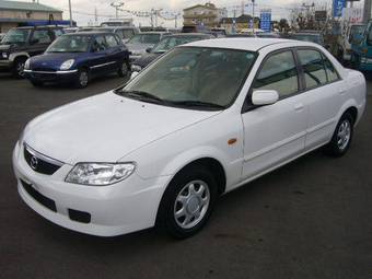 2004 Mazda Familia Images