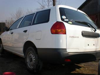2004 Mazda Familia Photos