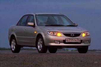 2004 Mazda Familia Pictures