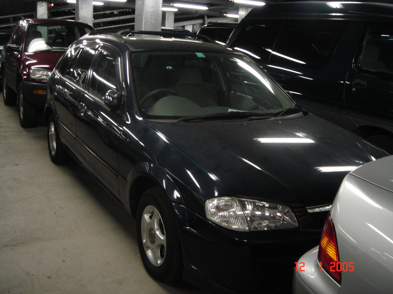 1999 Mazda Familia S-Wagon Wallpapers