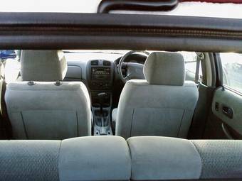 1999 Mazda Familia S-Wagon Photos