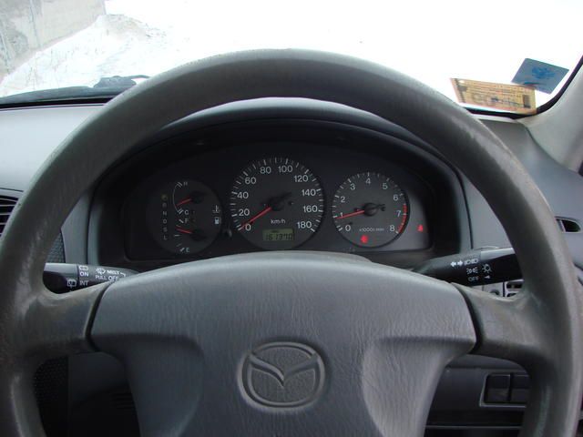 2000 Mazda Familia S-Wagon