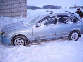 2000 Mazda Familia S-Wagon Pics