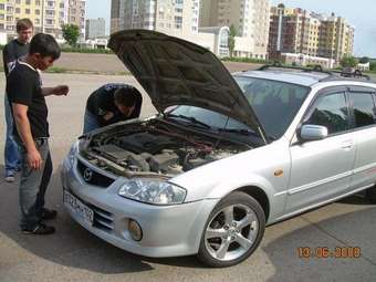 2000 Mazda Familia S-Wagon Images