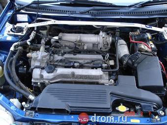 2000 Mazda Familia S-Wagon Pictures