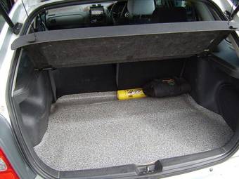 2000 Mazda Familia S-Wagon Pictures