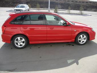 2001 Mazda Familia S-Wagon Photos