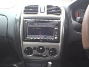 2001 Mazda Familia S-Wagon Photos
