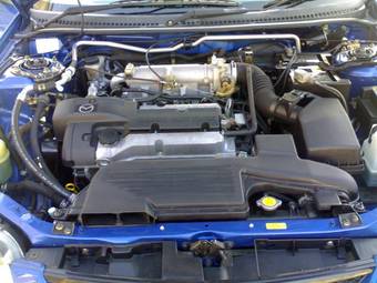 2002 Mazda Familia S-Wagon Photos