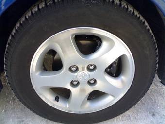 2002 Mazda Familia S-Wagon Photos