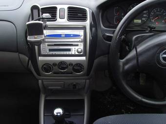 2002 Mazda Familia S-Wagon Pictures