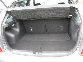 2002 Mazda Familia S-Wagon Pictures