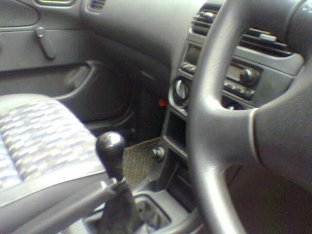 2000 Mazda Familia Van