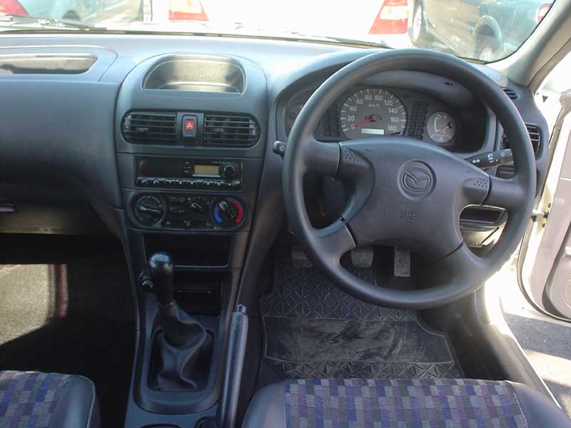 2000 Mazda Familia Van Images