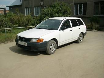 2000 Mazda Familia Van Pictures