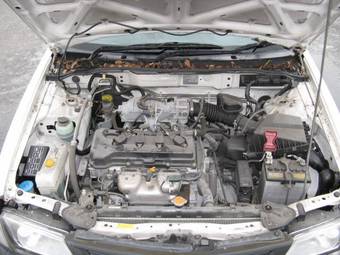 2004 Mazda Familia Van Photos