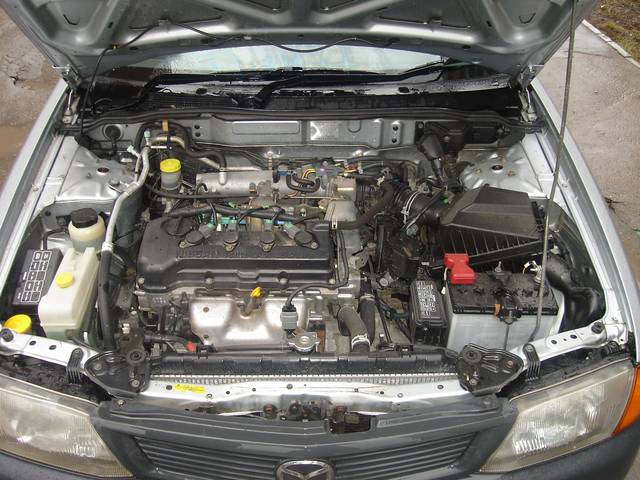 2000 Mazda Familia Wagon