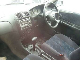 2000 Mazda Familia Wagon Pictures