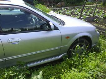 2000 Mazda Familia Wagon Photos