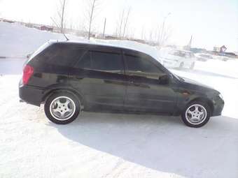 2001 Mazda Familia Wagon Photos