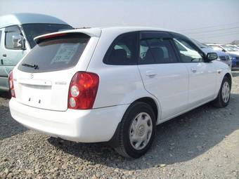 2003 Mazda Familia Wagon Photos
