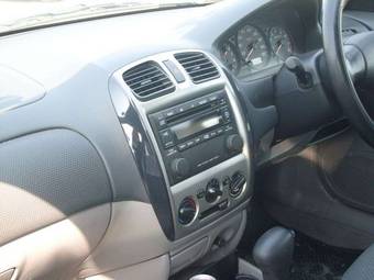 2003 Mazda Familia Wagon Images