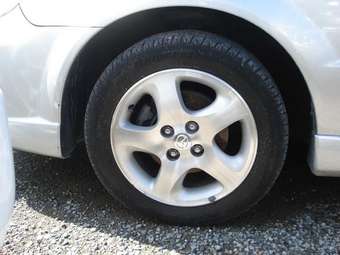 2004 Mazda Familia Wagon Pictures