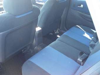 2004 Mazda Familia Wagon Pictures