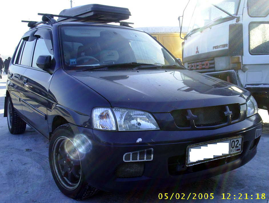 2000 Mazda Ford Festiva Mini Wagon