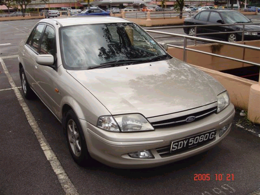 2000 Mazda Ford Laser Photos