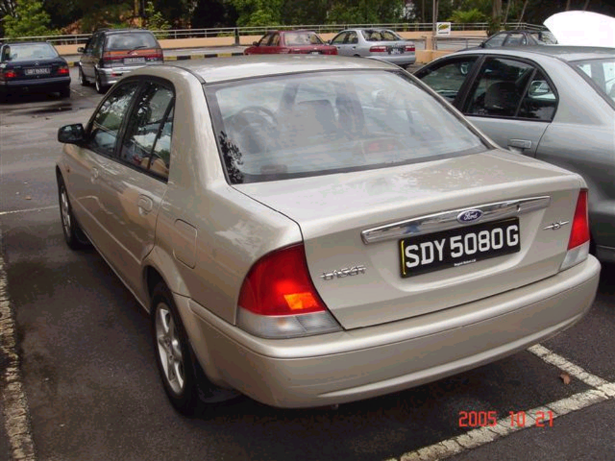 2000 Mazda Ford Laser Pictures