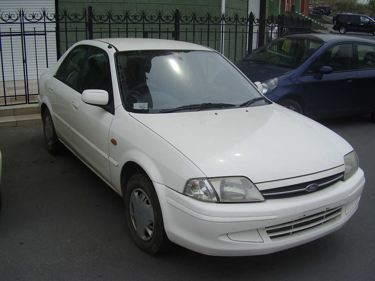 Ford laser lidea