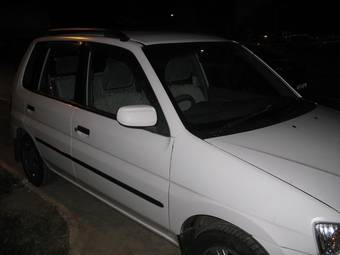 2000 Mazda MAZDA2 Photos