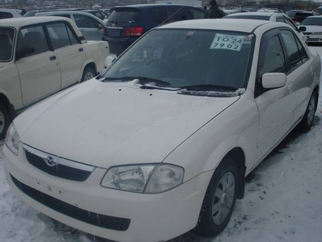 2002 Mazda MAZDA2