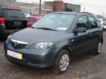 2003 Mazda MAZDA2 Images