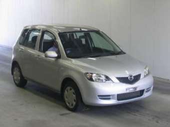 2003 Mazda MAZDA2 Images