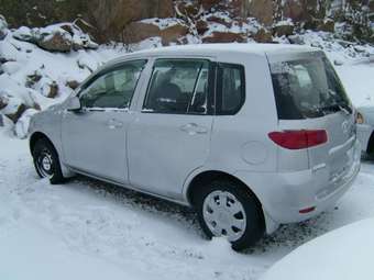 2003 Mazda MAZDA2 Photos