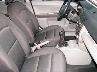 2003 Mazda MAZDA2 Pictures