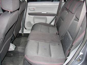 2003 Mazda MAZDA2 Pictures