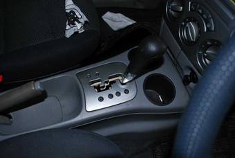 2003 Mazda MAZDA2 Pictures