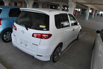 2003 Mazda MAZDA2 Photos
