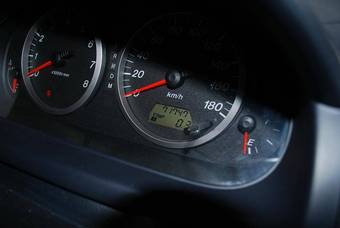 2003 Mazda MAZDA2 Pictures