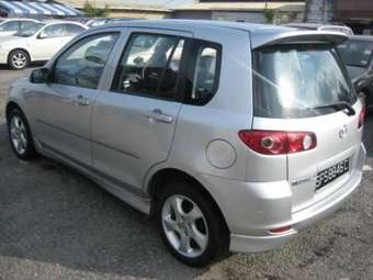 2004 Mazda MAZDA2 Pictures