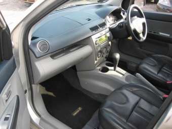 2004 Mazda MAZDA2 Photos
