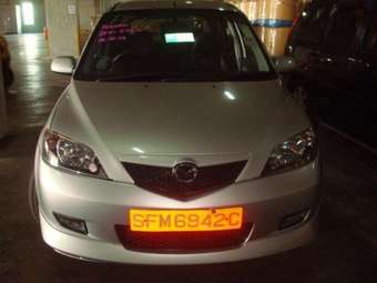 2004 Mazda MAZDA2 Pictures