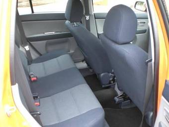 2004 Mazda MAZDA2 Photos