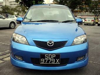 2004 Mazda MAZDA2 Pictures